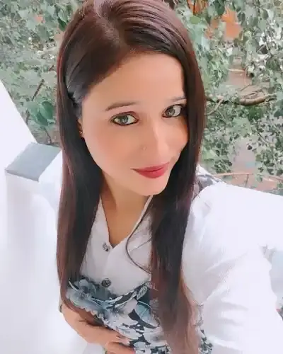 Call Girls in Gola Gokaran Nath